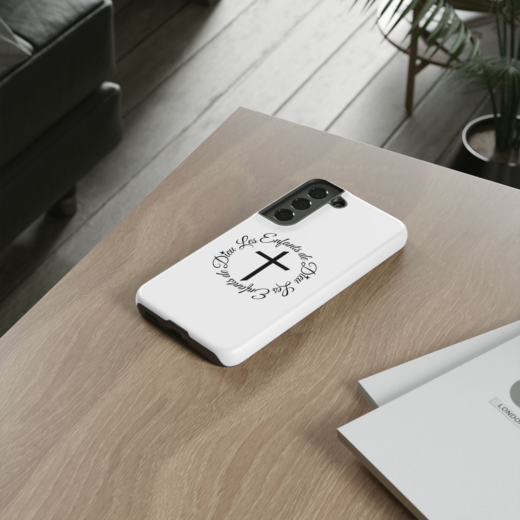 Les Enfants de Dieu Cross Phone Case