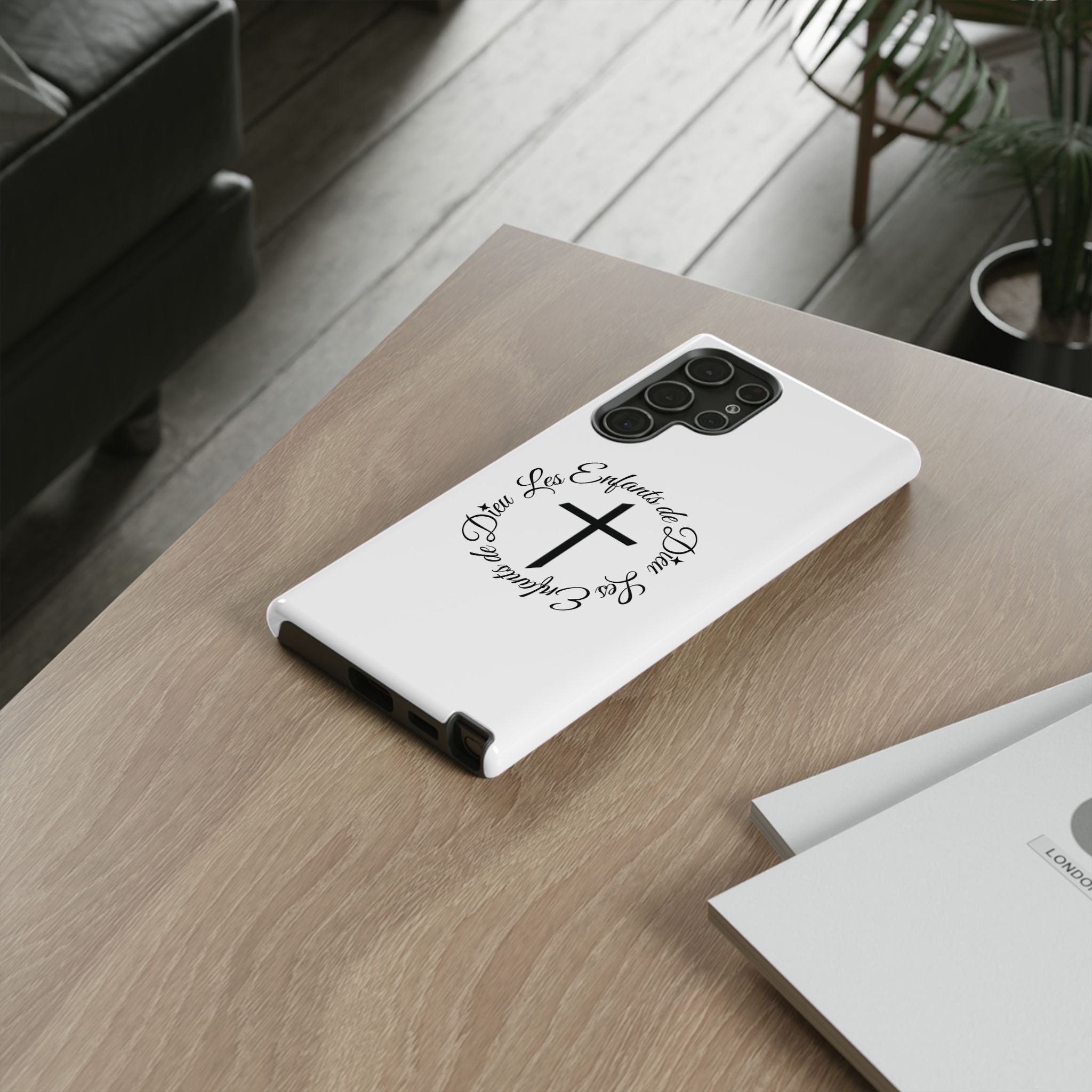 Les Enfants de Dieu Cross Phone Case