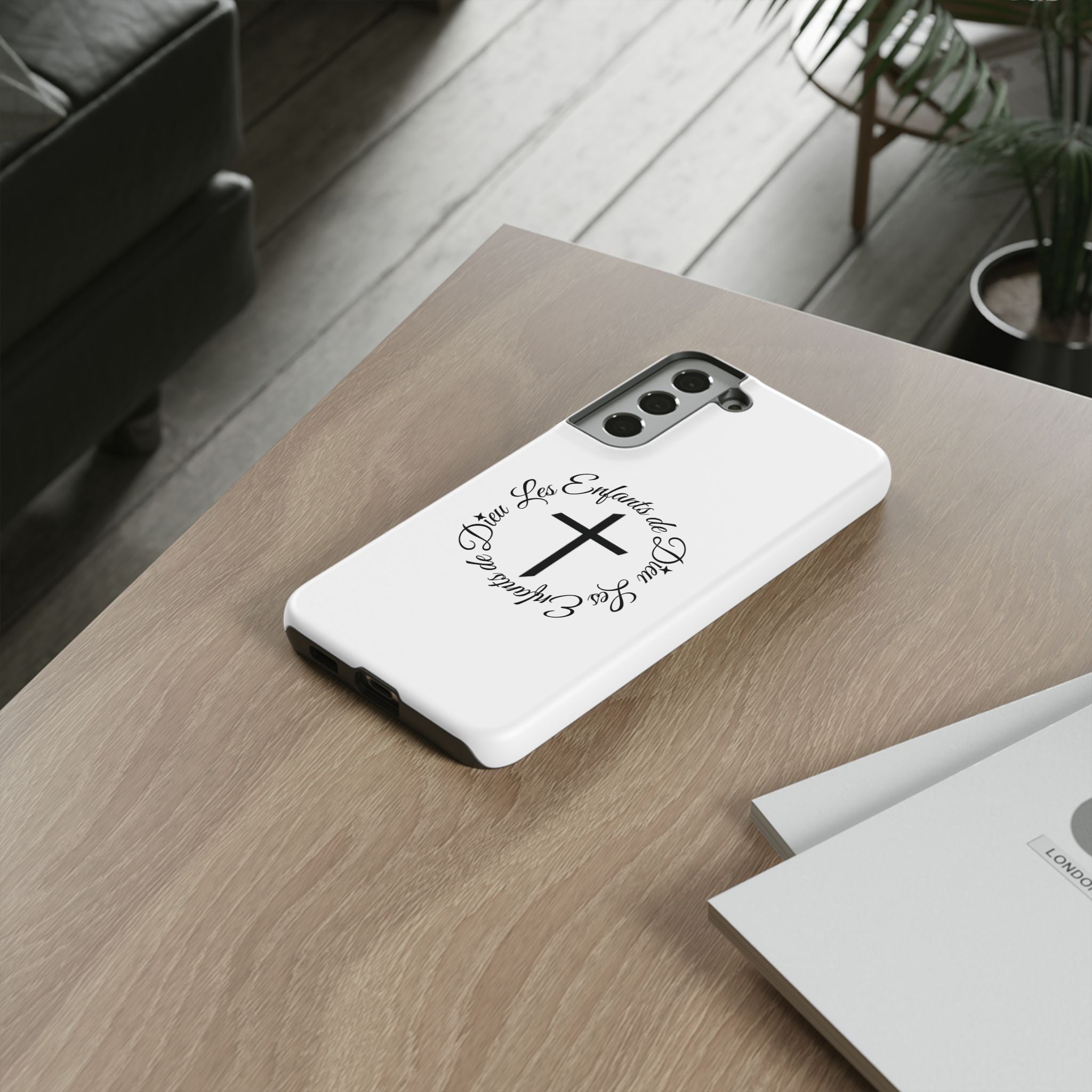Les Enfants de Dieu Cross Phone Case