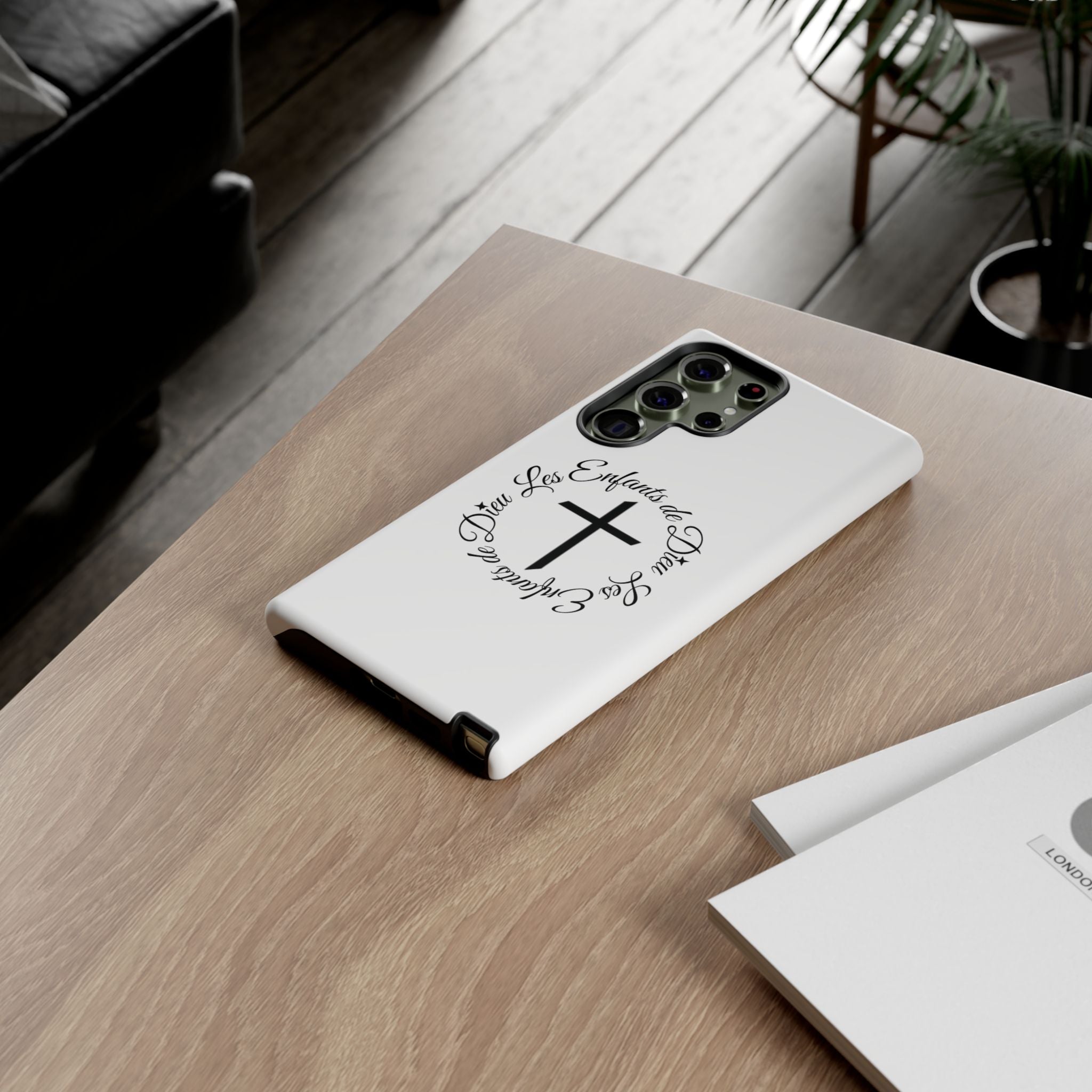 Les Enfants de Dieu Cross Phone Case